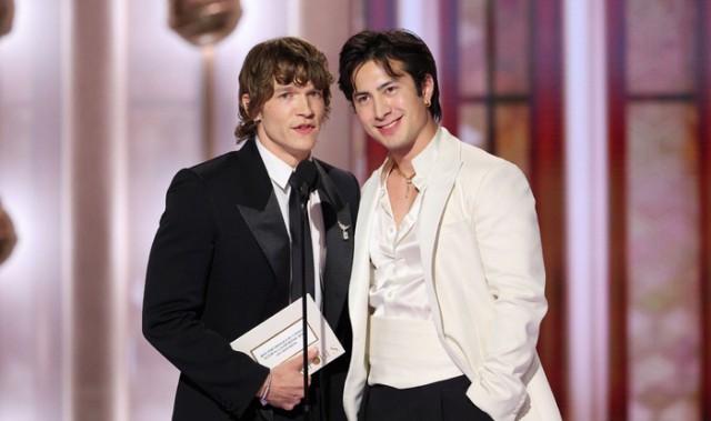 开云下载-康纳·斯托里、哈德森·威廉姆斯亮相2026年金球奖|Williams|Connor Storrie|California_新浪娱乐_新浪新闻