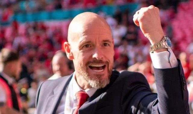 开云下载-回顾：从滕嗨到滕圣 下课热门如何得以留任续约？